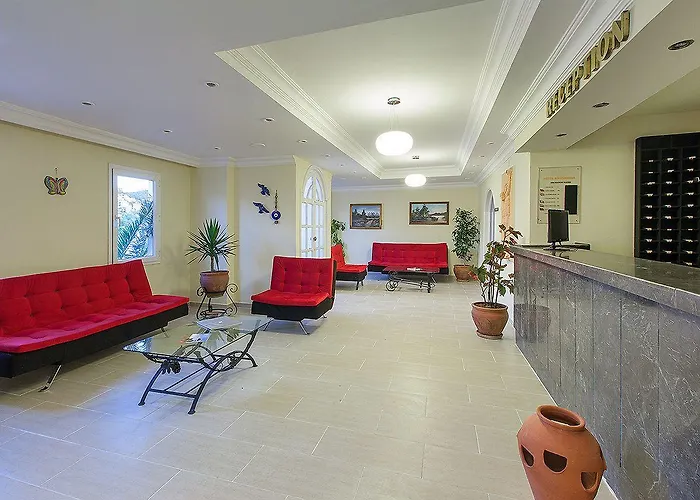 Kassandra מלון 2*