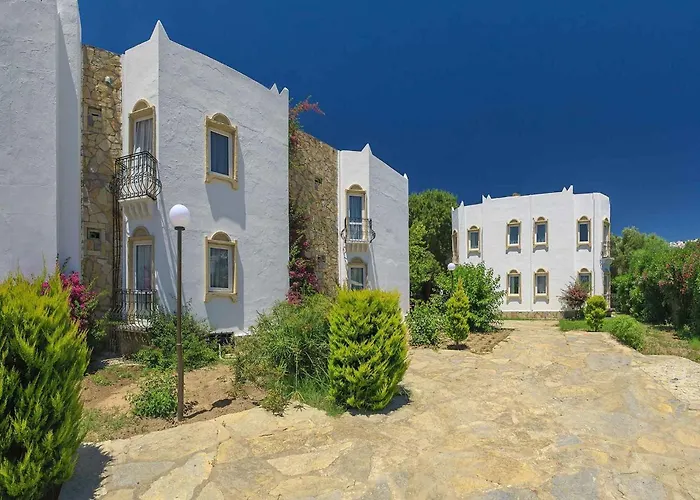 Kassandra מלון 2*