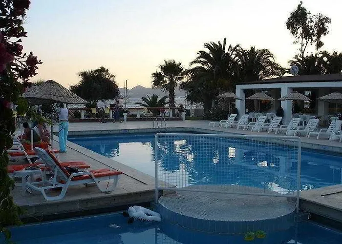 מלון Kassandra ביטז